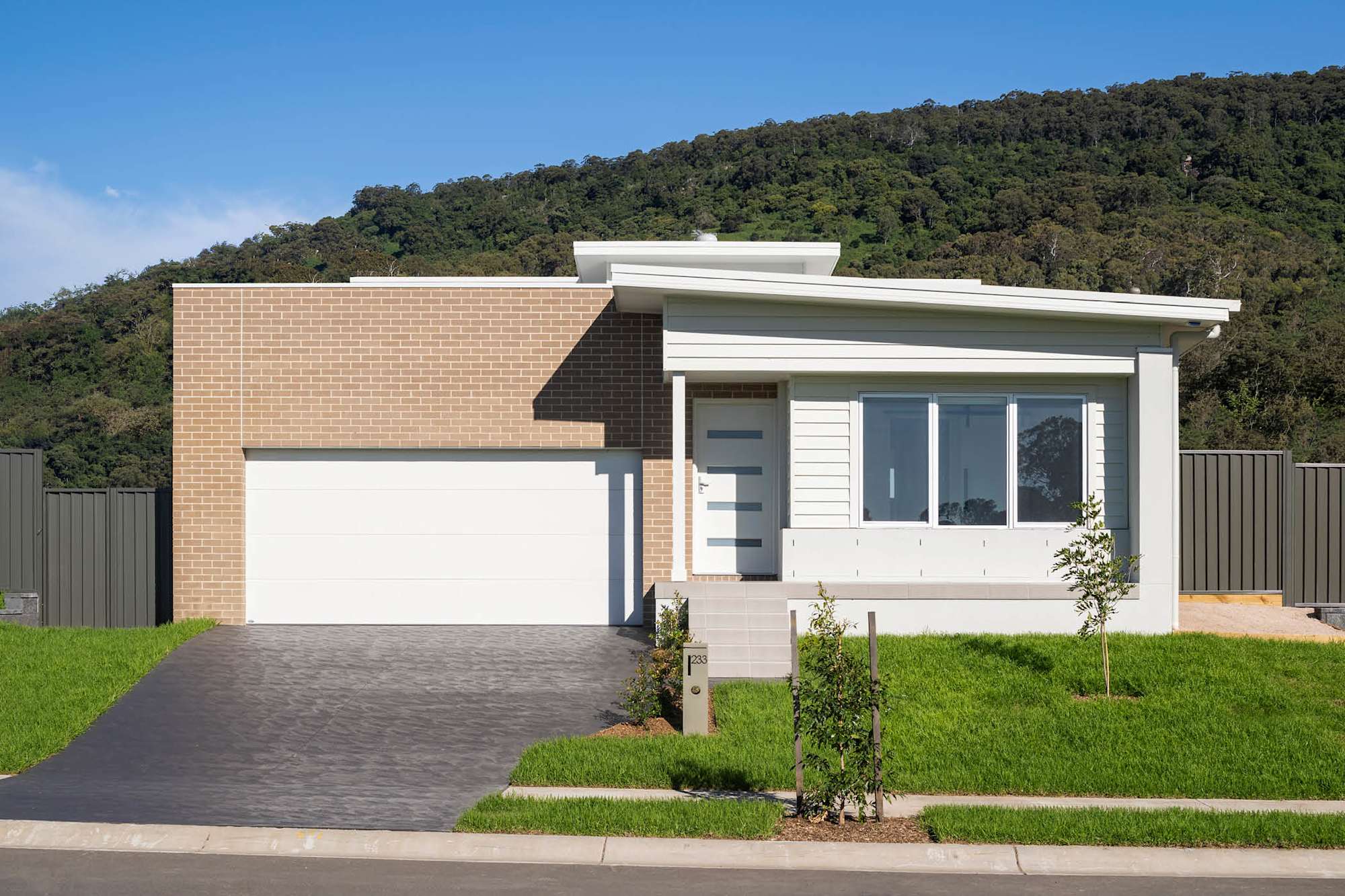 image upload c_limit,f_auto,w_2000 v1787120099 estates mount-terry penley haven lot-501 penley-home-design-haven-facade-mount-terry-501