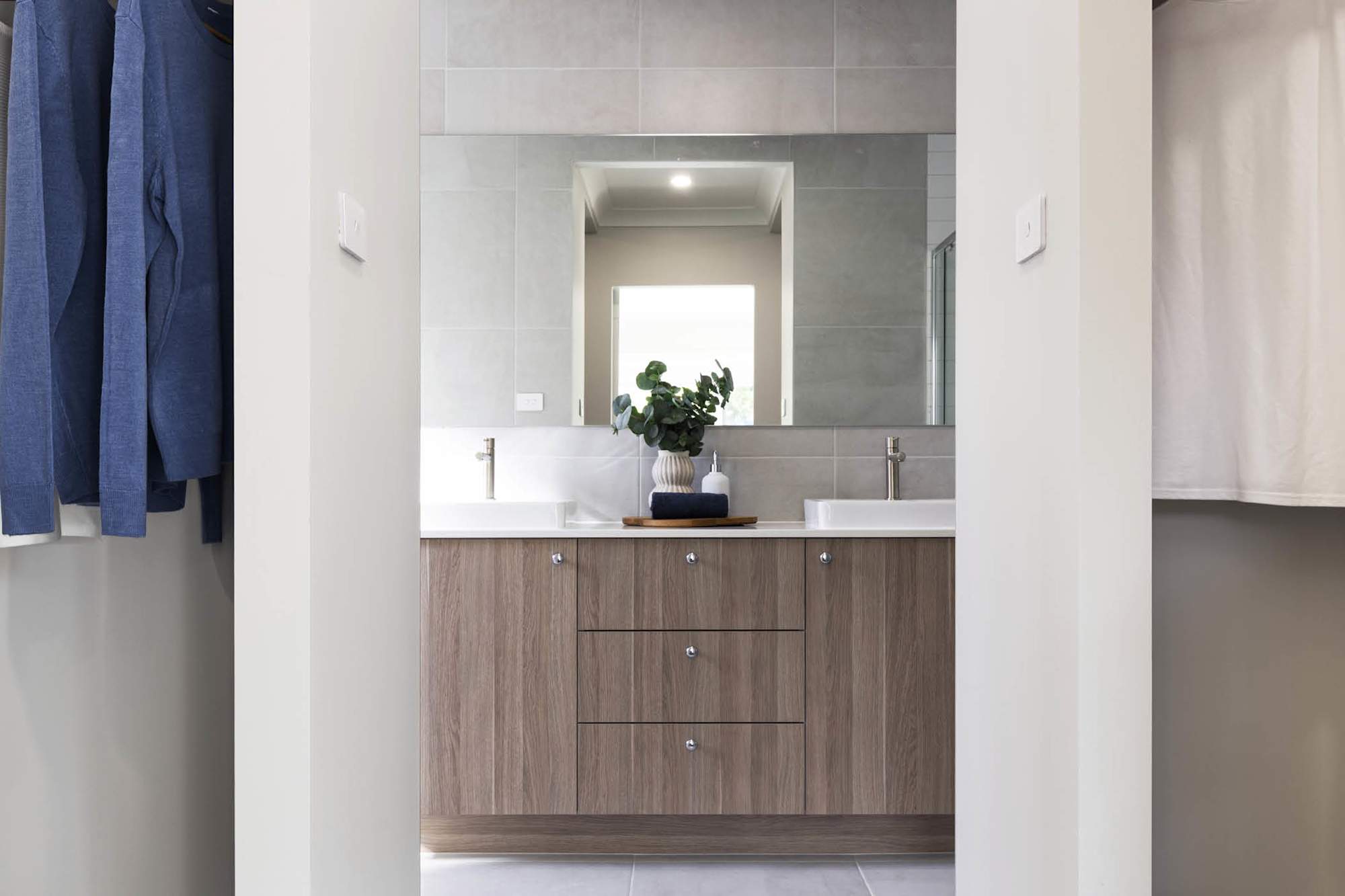 image upload c_limit,f_auto,w_2000 v1787611351 content-images home-design-images penley-single ch-home-design-gallery-images-penley-7
